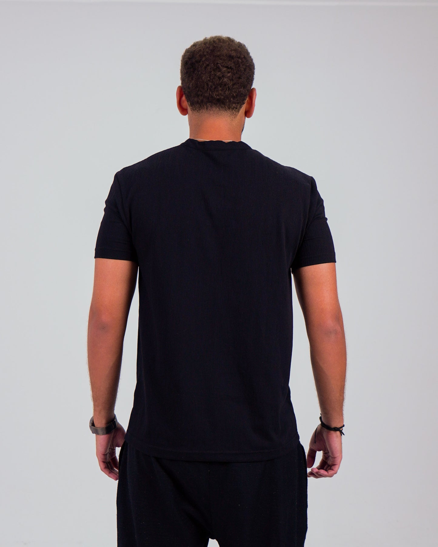 Sundown – Black Tee